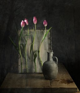 Rustikale Tulpen Stillleben von chenyi wang