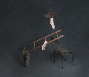 Socken und Leiter von chenyi wang