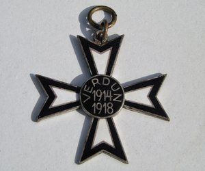 Das Verdun-Kreuz Kreuz zur Erinnerung an die Schlacht von Verdun von decorations and medals Orders