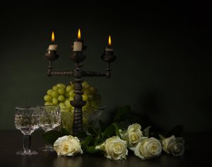 Elegantes Kerzenlicht-Stillleben von magnola