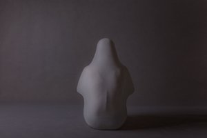 Ruhige drapierte Figur von nargesjabbari