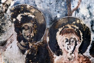 Heilige, beschädigtes Fresko in der Kirche von Agios Vasileios, Vavouledo, Kreta, Griechenland (Foto) von Theodore Charles Ange Coquelin