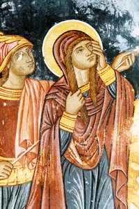 St. Longinus und Maria, Kreuzigungsszene, Fresko im Mikro Sotiris Kloster, Symi Insel, Griechenland (Foto)
