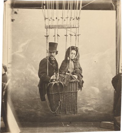 Selbstporträt mit Ehefrau Ernestine in einer Ballongondel, ca. 1865, gedruckt ca. 1890 (Foto) von (1820 1910) Nadar