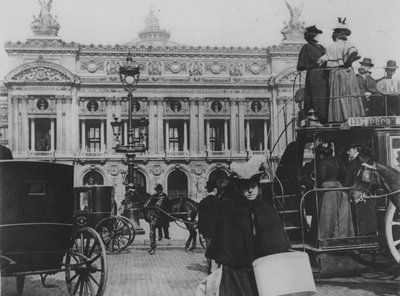Ein Omnibus auf der Place de L