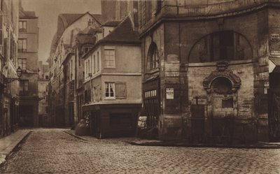 Kreuzung und Brunnen von Erfurth im Jahr 1866, nahe Saint-Germain-des-Prés von (after) French Photographer