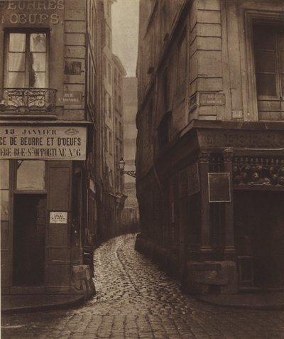 Die Rue Tirechape, aufgenommen von der Rue Saint-Honoré, abgerissen für die Rue du Pont-Neuf von (after) French Photographer