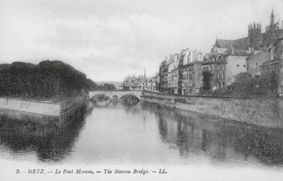 Metz: Le Pont Moreau von (after) French Photographer