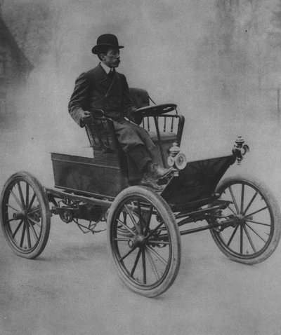 Santos Dumont fährt sein Auto (s/w Foto) von (after) French Photographer