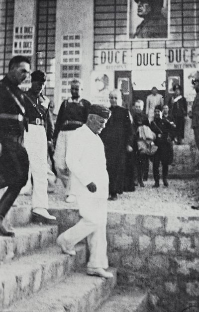 Album "Duce": Benito Mussolini bei einem offiziellen Besuch in Sizilien von A. Scarlata