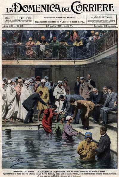 Massen-Taufen: In Glasgow, Schottland, wurden mehr als hundert Menschen, Mitglieder der neuen True Bible Church, im städtischen Schwimmbad getauft. Illustration von Beltrame. La Domenica del Corriere. 22/07/1928. von Achille Beltrame