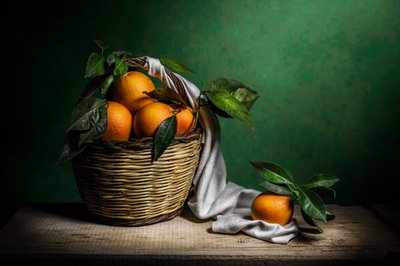 Frische Orangen-Stillleben von Adriana Vitale