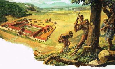 Unbekannter Mann hackt Holz, das zu einer Siedlung gebracht wird von Alessandro Biffignandi