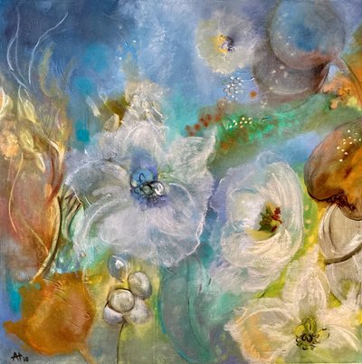 Ätherische Weiße Blüten von Alexandra Higgins