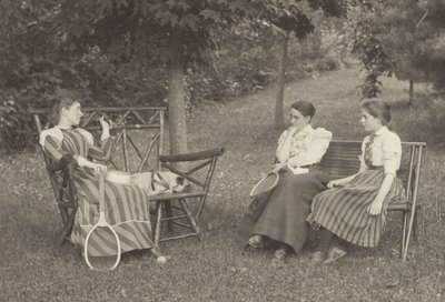 Emmy Obermeyer, Agnes Stieglitz und Flora Small in Oaklawn von Alfred Stieglitz
