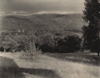 Lake George vom Hügel aus von Alfred Stieglitz