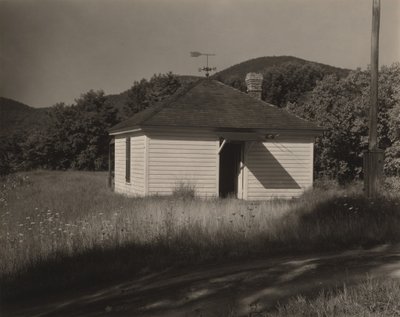 Kleines Haus, Lake George von Alfred Stieglitz