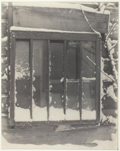 Fenster: Holz, Glas, Schnee, 1923 von Alfred Stieglitz