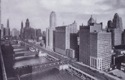 Chicago: Wacker Drive und Chicago River Bridges (s/w Foto) von American Photographer (after)