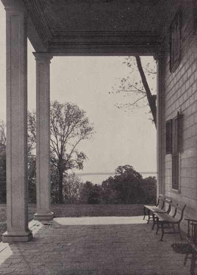 Mount Vernon: Ostportikus von American Photographer (after)