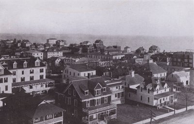 Old Orchard Beach, Maine: Das Dorf, Blick nach Osten vom Old Orchard House von American Photographer (after)