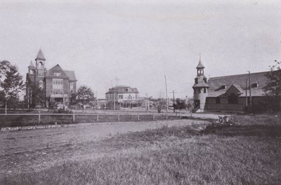 Old Orchard Beach, Maine: Rathaus und öffentliche Bibliothek; Postamt; St. Margaret
