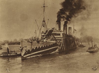 Amerika im Ersten Weltkrieg: Die "Leviathan," ehemals der deutsche Passagierdampfer "Vaterland," verlässt Hoboken nach Frankreich von American Photographer