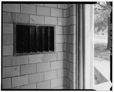 Fliesen- und Formteil-Detail mit Briefschlitzen, typischer Eingang zum Treppenhaus, Techwood Homes, Gebäude Nr. 6, 465 Techwood Drive & 119-125 Hunnicutt Street, Atlanta, Fulton County, GA von American Photographer