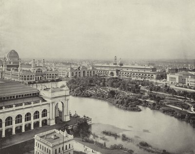 Bewaldete Insel und Transportgebäude von American Photographer