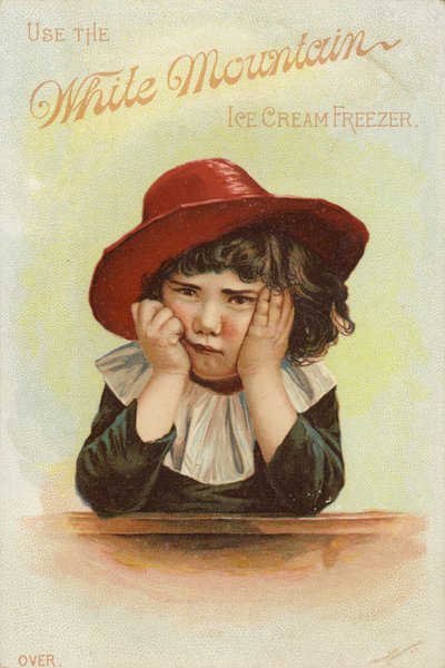Trauriges Mädchen mit Gesicht in den Händen von American School