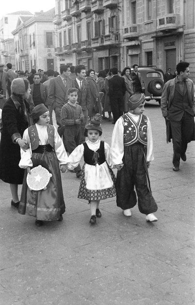 Karneval in Crotone, Crotone von Ando Gilardi