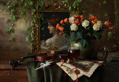 Klassische Violine und Rosen von Andrey Morozov