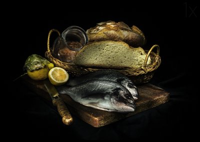 Brot, Fisch und Zitrone von Annalisa Raggio