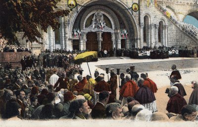 Segnung der Kranken vor dem Rosenkranz in Lourdes - Hautes Pyrénées um 1900 von Anonymous Anonymous