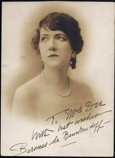 Moura Budberg - Baronin Maria Ignatyevna Budberg (1891-1974), anonym. Fotografie, ca. 1930, Private Sammlung von Anonymous Anonymous