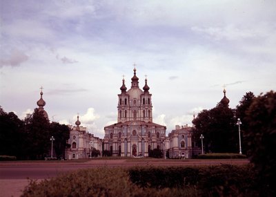 Architektur: Ansicht des Smolny-Klosters, erbaut zwischen 1748 und 1835 von Francesco Bartolomeo Rastrelli, Sankt Petersburg, Russland von Bartolomeo Franceso Rastrelli