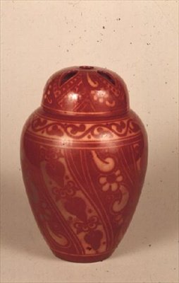 Potpourri und Deckel in Kupferlüster, um 1905-15 von Bernard Moore