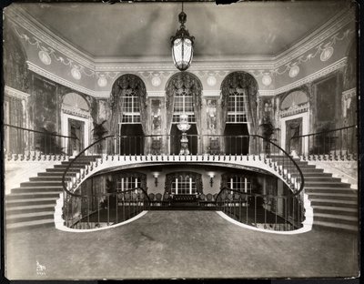 Doppeltreppe im Ritz-Carlton Hotel, 1913 von Byron Company