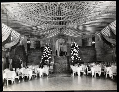 Empfangsraum im Ritz-Carlton Hotel, 1915 oder 1916 von Byron Company