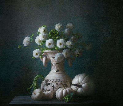 Elegantes Herbst Stillleben von Catherine Wang