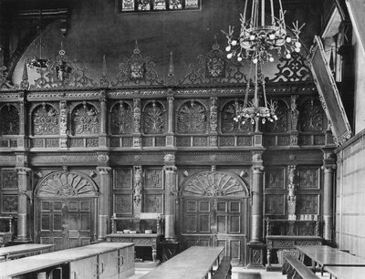Die Hallenabschirmung im Trinity College, Cambridge von Charles Latham