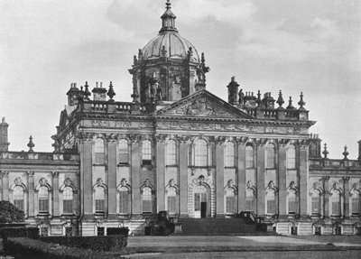 Die Südfassade von Charles Latham