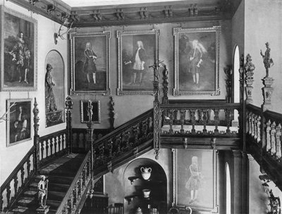 Die Treppe - Aufstieg zur Galerie von Charles Latham