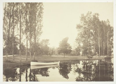 Ohne Titel, ca. 1850. [Boot auf einem See im Bois de Boulogne, einem Park in Paris] von Charles Marville
