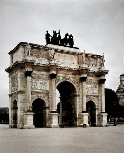 Ansicht des Arc de Triomphe du Carrousel von Pierre Francois Leonard Fontaine (1762-1853) und Charles Percier (1764-1838) in Paris (Louvre) von Charles and Fontaine Pierre Percier