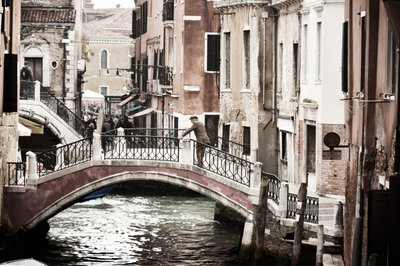 Venezianische Kanalbrücke von Christina Sillen