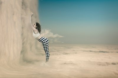 Traumfrau unter Wolken von Christine von Diepenbroek