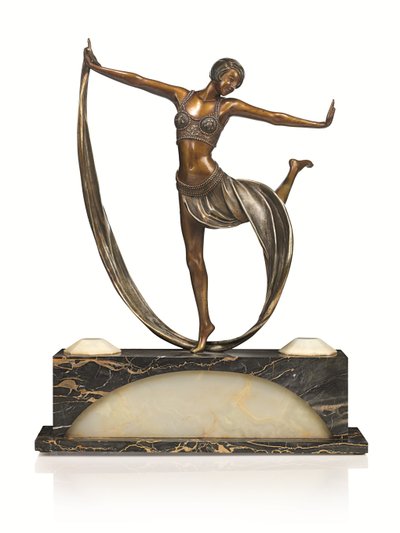 Art-Deco-Figur mit beleuchtetem Sockel, 