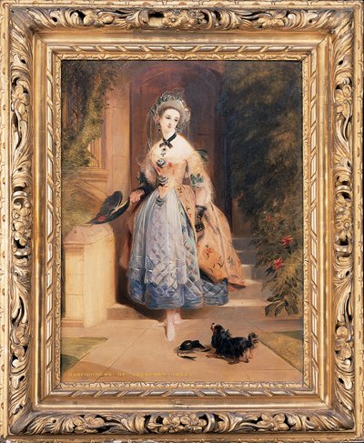 Porträt von Louisa Jane, Marchioness of Abercorn, klein in voller Länge, in einem aufwendig bestickten gelben und blauen Kleid, am Eingang eines Hauses, mit einem Spaniel, 1832 von Daniel Maclise