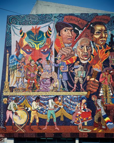Hidalgo, Morelos und Juarez, Helden des Unabhängigkeitskampfes, Detail des Mosaik-Wandgemäldes an der Fassade des Theaters der Aufständischen, Mexiko-Stadt. Mexiko, 20. Jahrhundert. von Diego Rivera